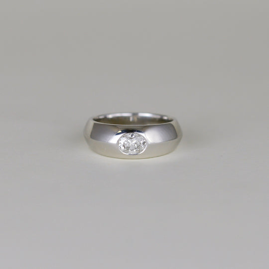 18ct White Gold 0.59ct Oval Diamond Dress Ring