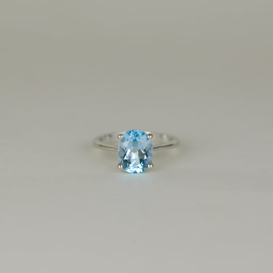 9ct White Gold 3.38ct Oval Blue Topaz Ring