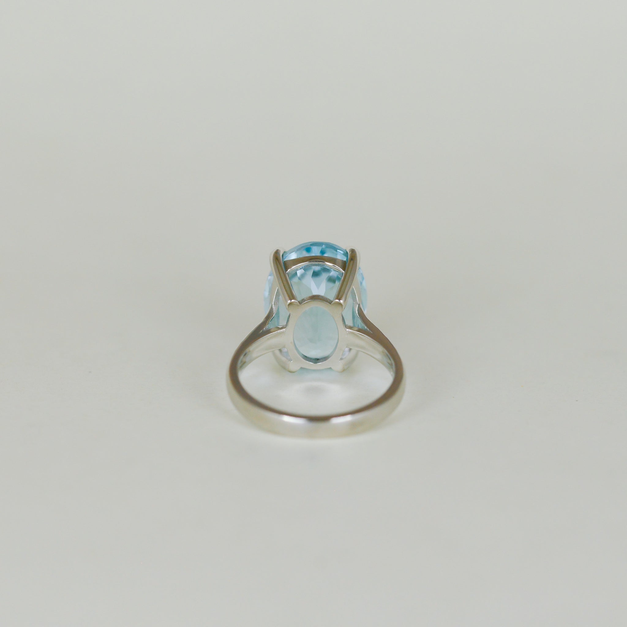 9ct White Gold 11.00ct Oval Blue Topaz and Diamond Dress Ring