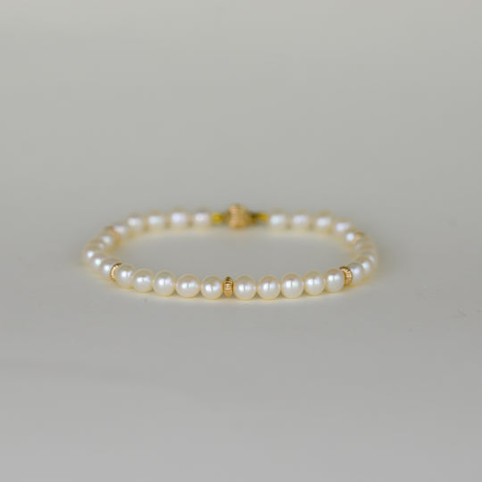 9ct Yellow Gold 5.5mm Freshwater Pearl & Gold Bead Bracelet