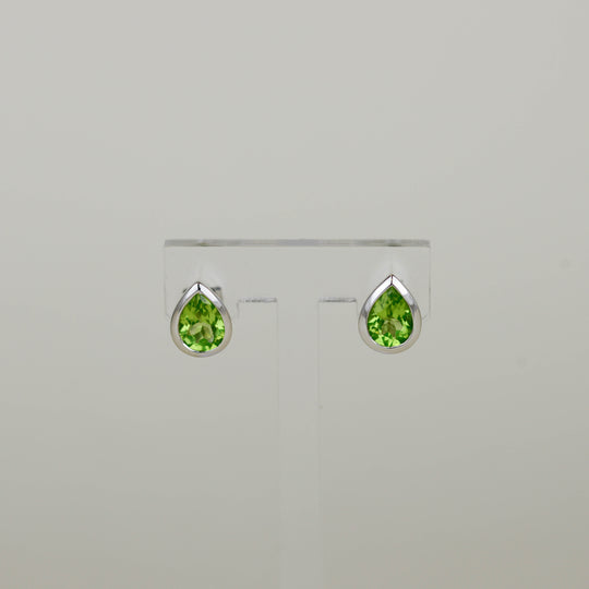 9ct White Gold 2.30ct Rub Set Pear Cut Peridot Stud Earrings