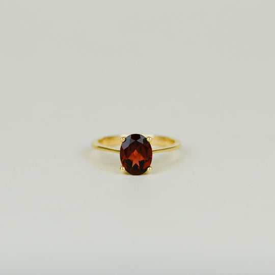 9ct Yellow Gold 2.08ct Oval Garnet Ring