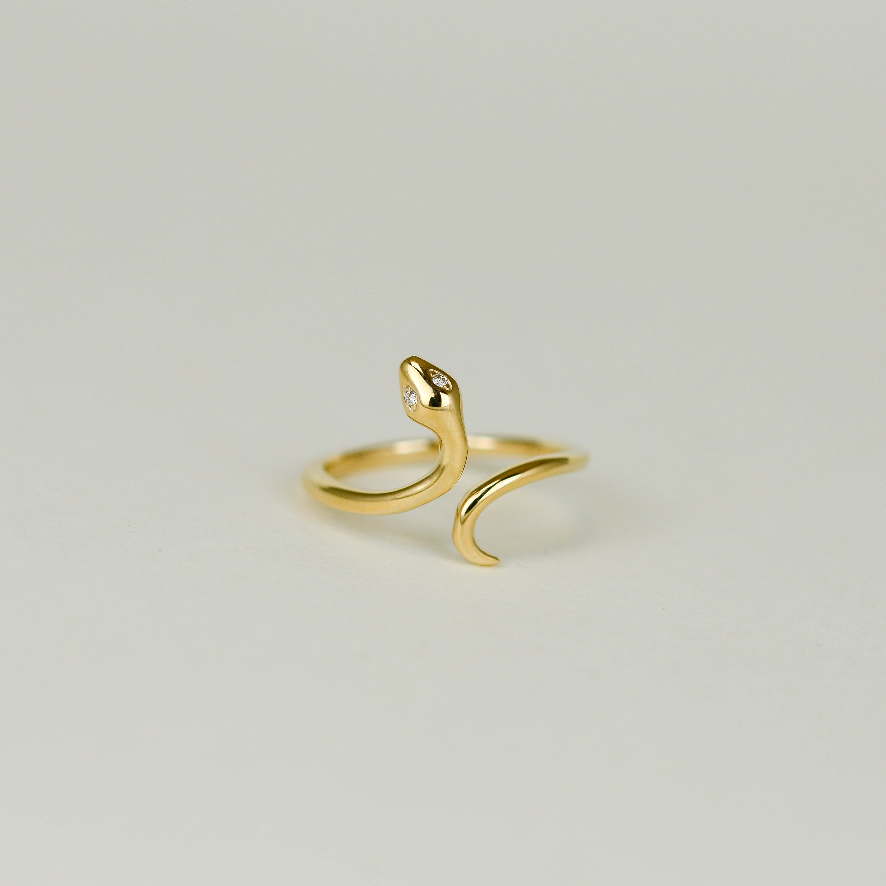 Snake gold clearance ring design