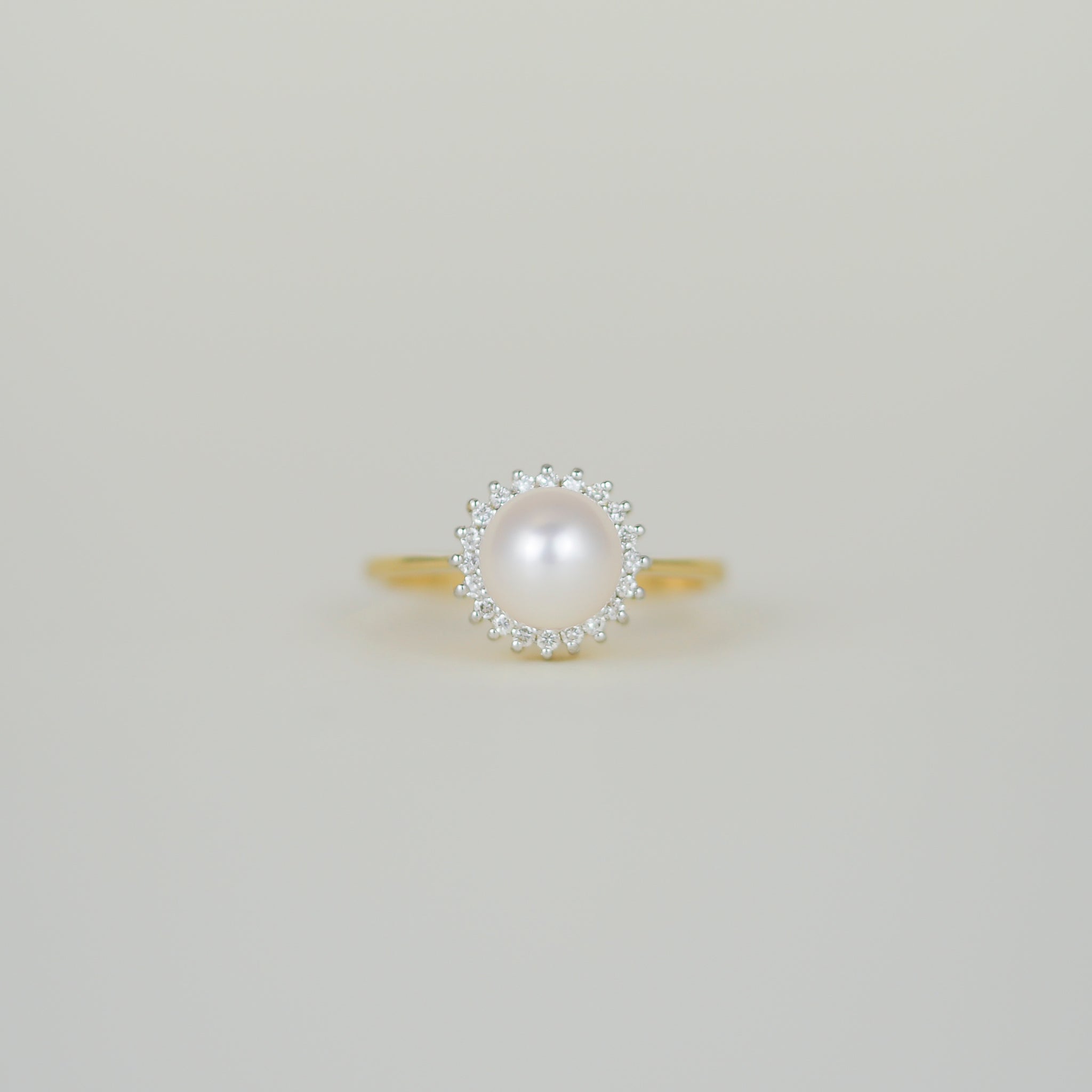 18ct Yellow Gold Freshwater Pearl and Diamond Cluster Ring