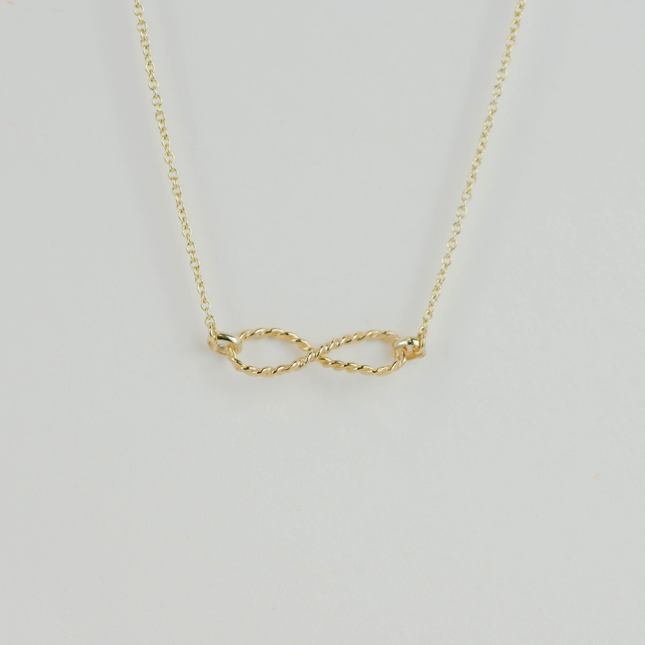 9ct Yellow Gold Twisted Infinity Necklace