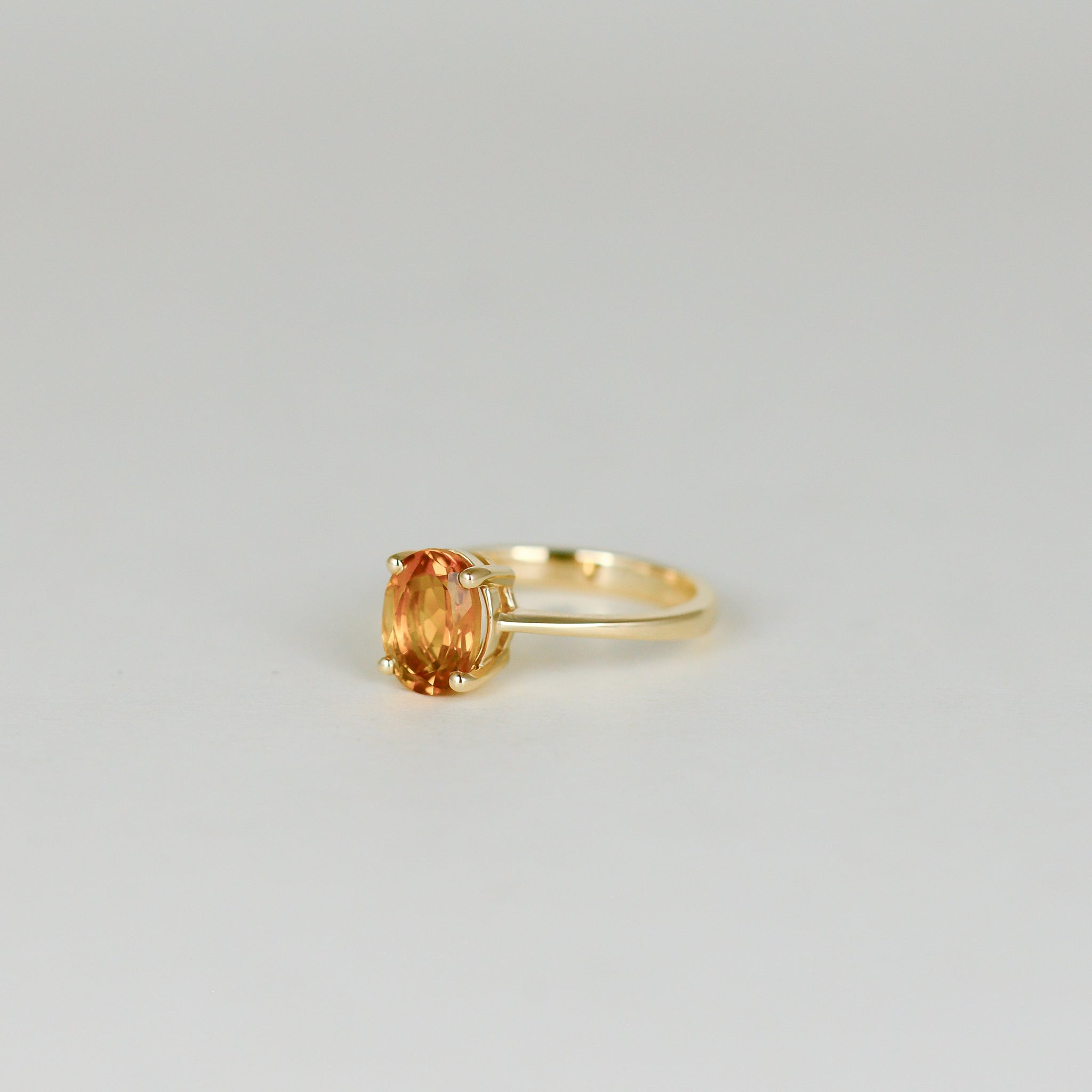 9ct Yellow Gold 1.65ct Oval Citrine Ring