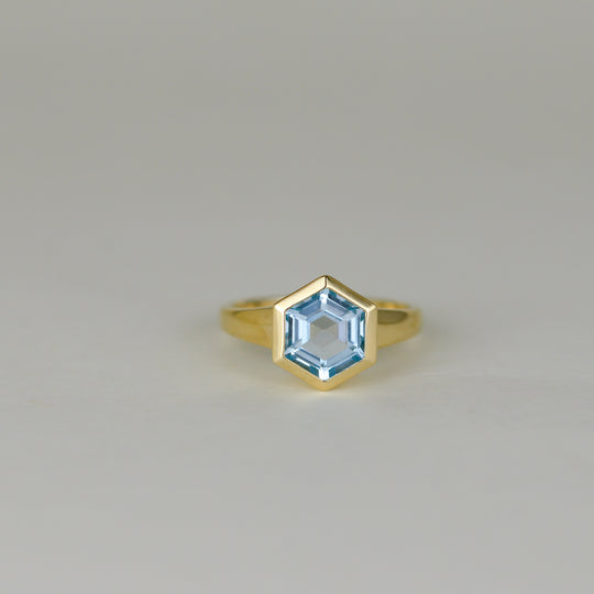 9ct Yellow Gold 2.52ct Hexagonal Cut Blue Topaz Ring