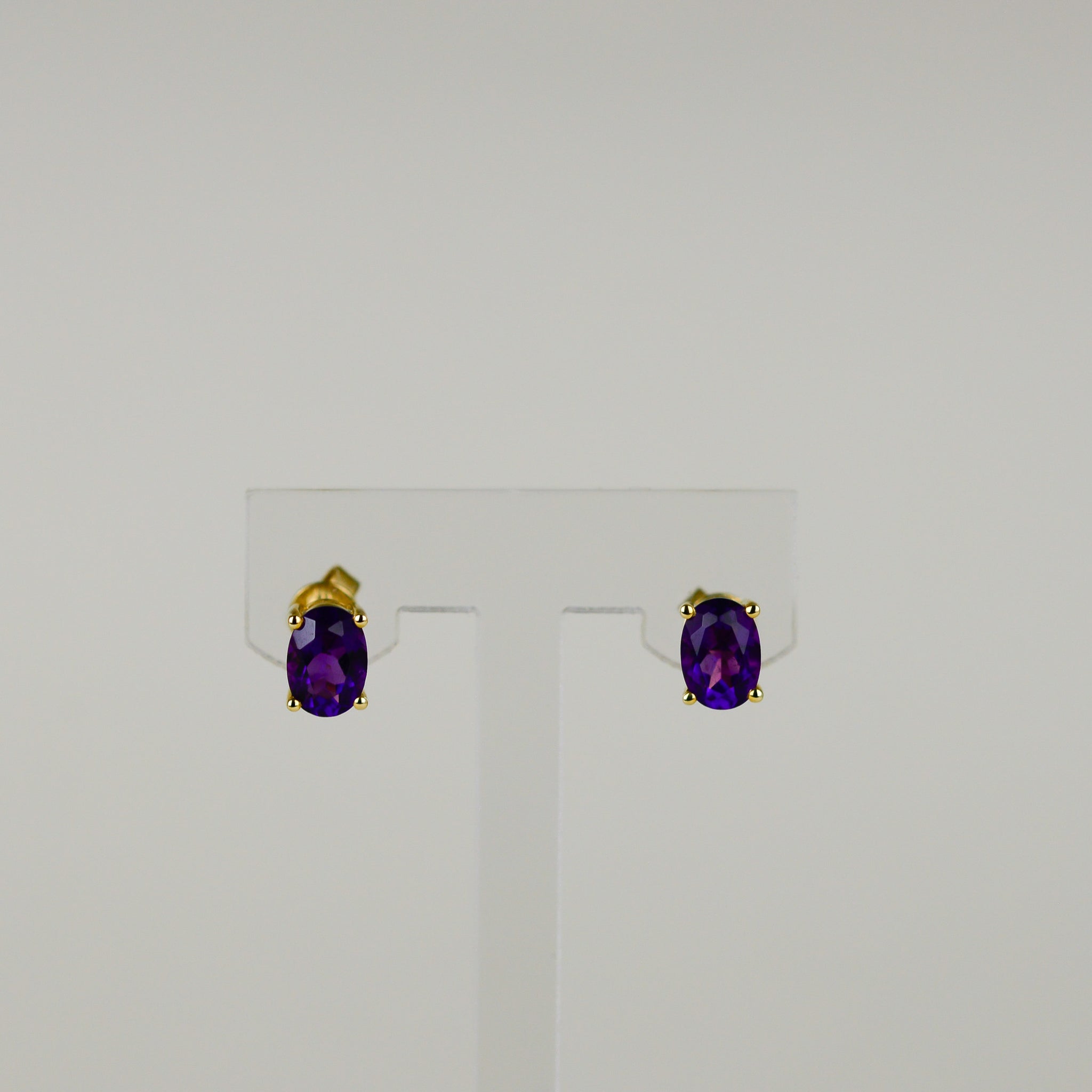 9ct Yellow Gold 1.59ct Oval Amethyst Stud Earrings