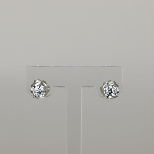 Platinum 0.60ct Classic Round Brilliant Cut Diamond Stud Earrings