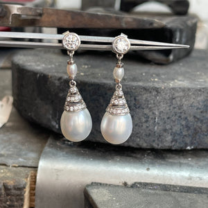 <br><h3>Art Deco inspired pearl and diamond earrings</h3><br>
Stunning & sophisticated, these made the perfect gift for a special someone.