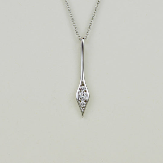 18ct White Gold 0.24ct Diamond Drop Pendant