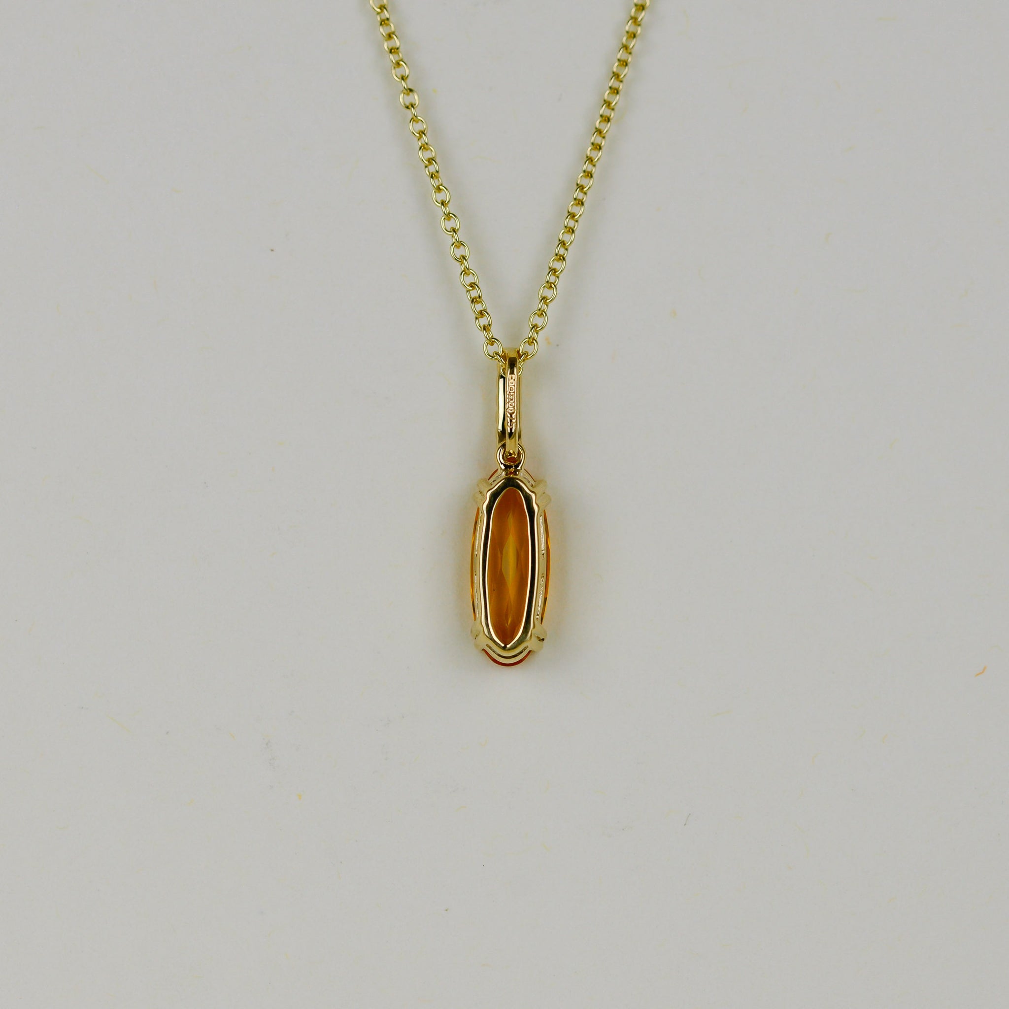 9ct Yellow Gold 1.60ct Elongated Oval Citrine Pendant