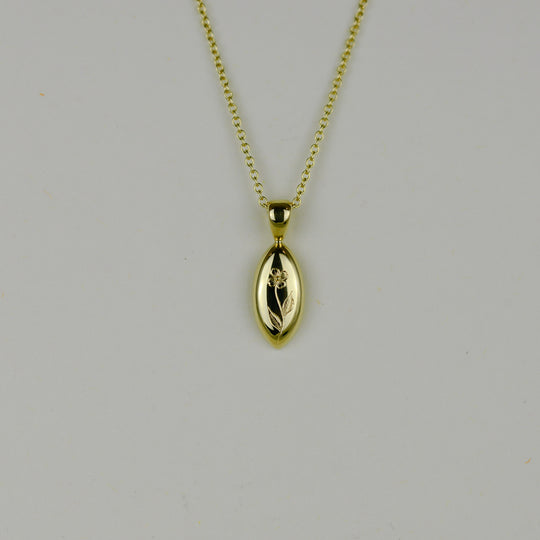 9ct Yellow Gold Engraved Rose Marquise Pendant