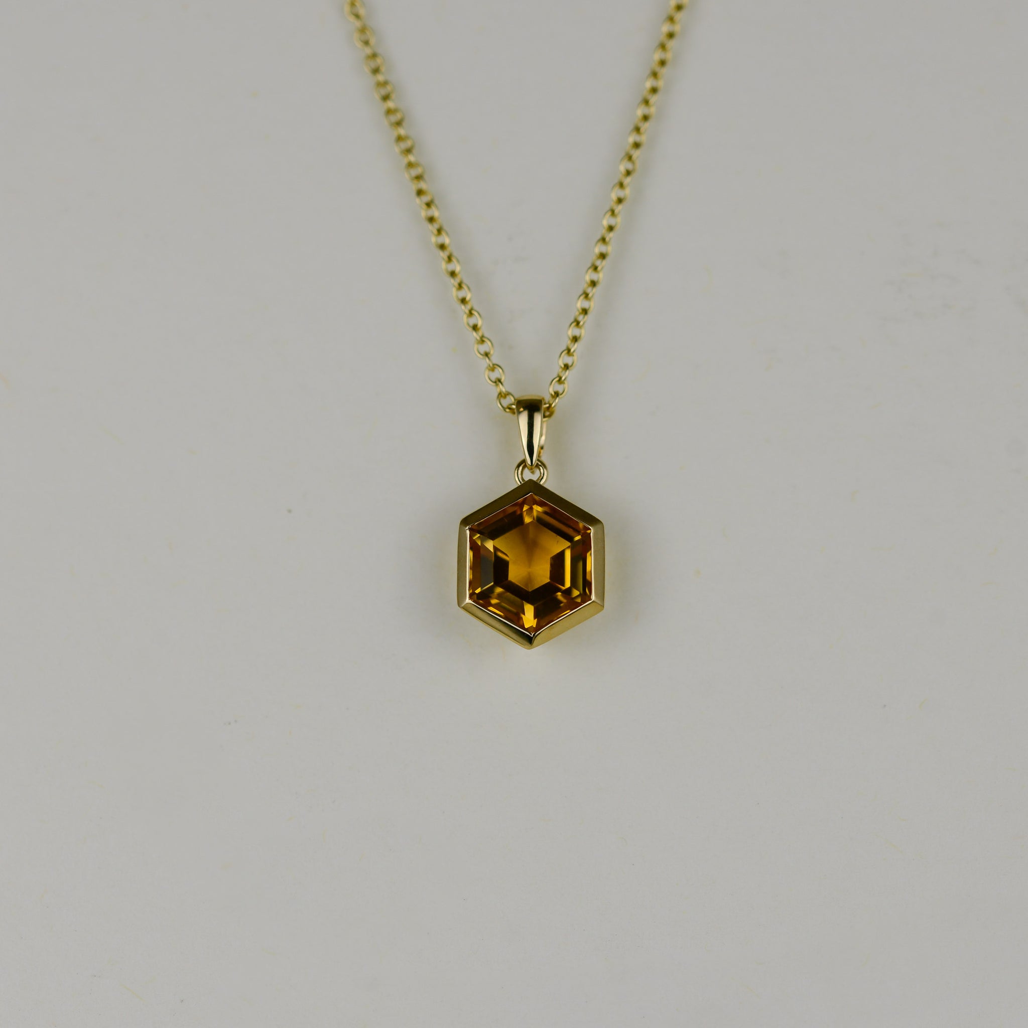 9ct Yellow Gold 2.09ct Hexagonal Cut Citrine Pendant