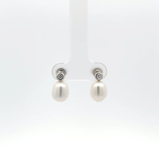 18ct White Gold Freshwater Pearl and Diamond Drop Earrings