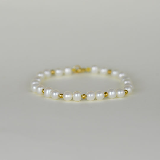9ct yellow gold 6mmm Freshwater Round Pearl Bracelet