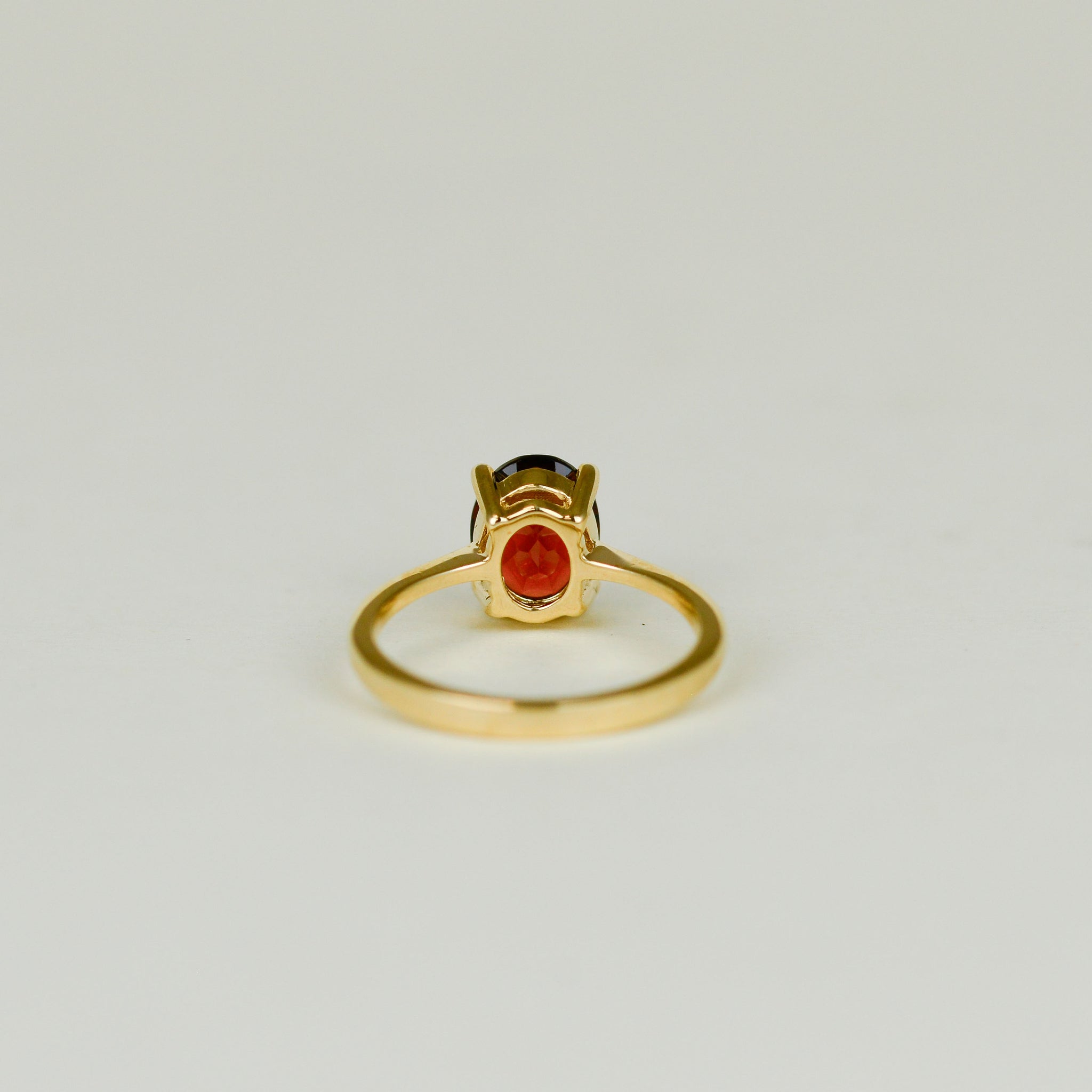 9ct Yellow Gold 2.08ct Oval Garnet Ring