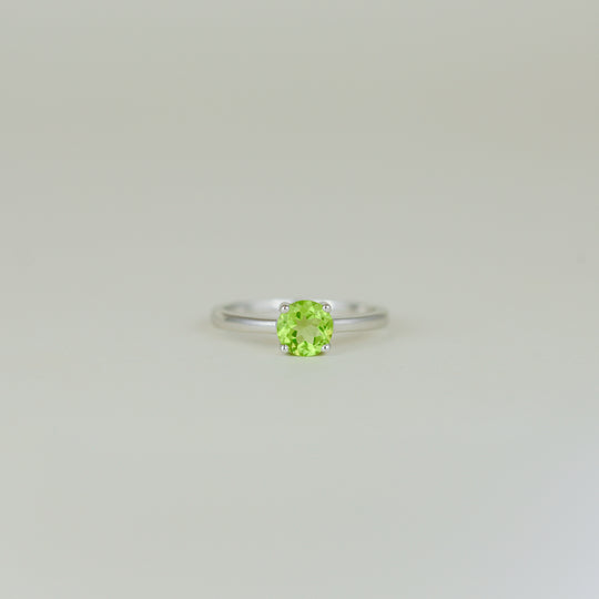 9ct White Gold 0.90ct Round Peridot Solitaire Ring