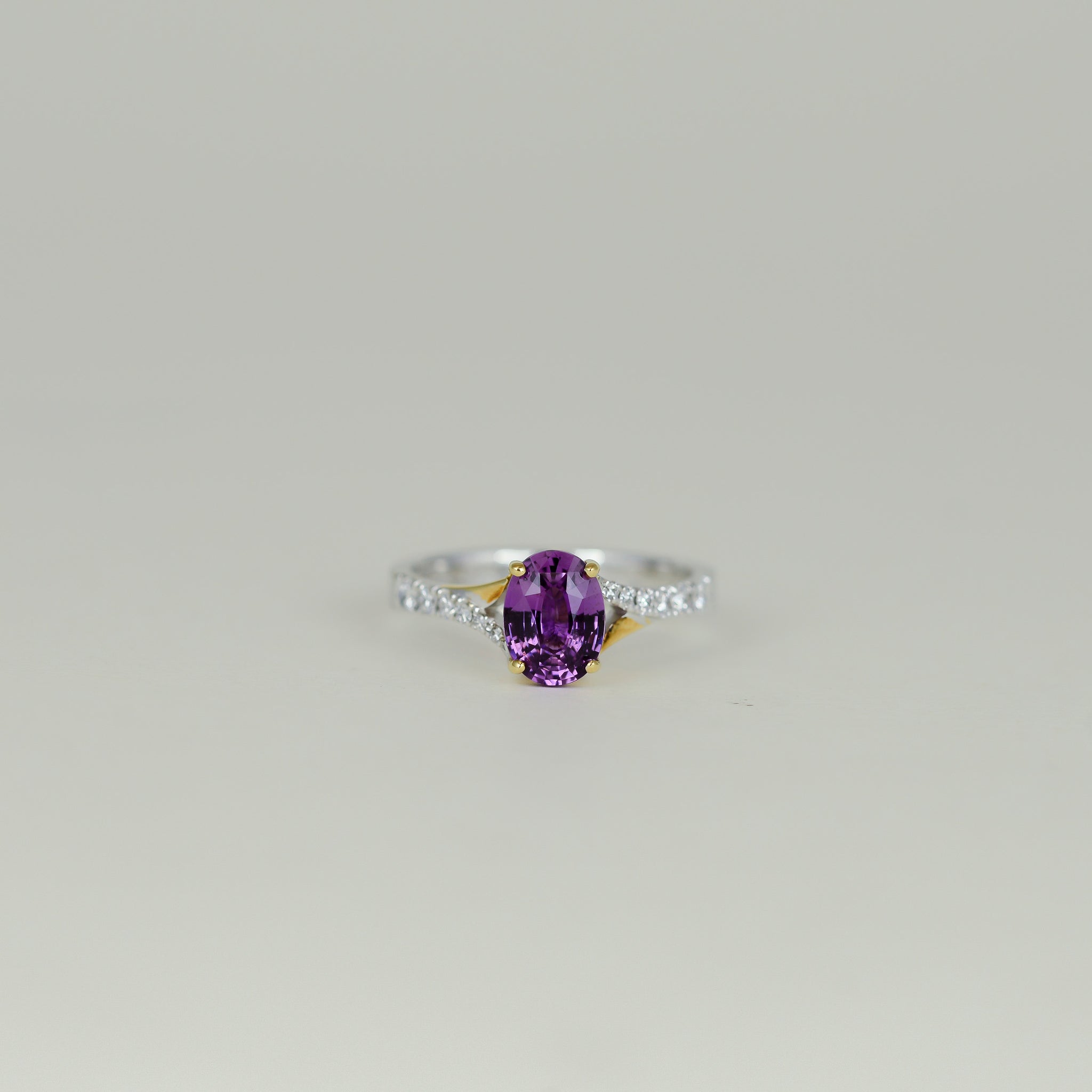 18ct Yellow and White Gold 1.55ct Violet Sapphire Solitaire Ring