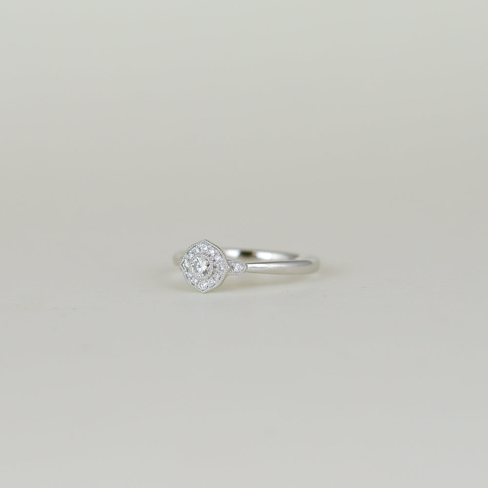 18ct White Gold 0.16ct Diamond Cluster Ring