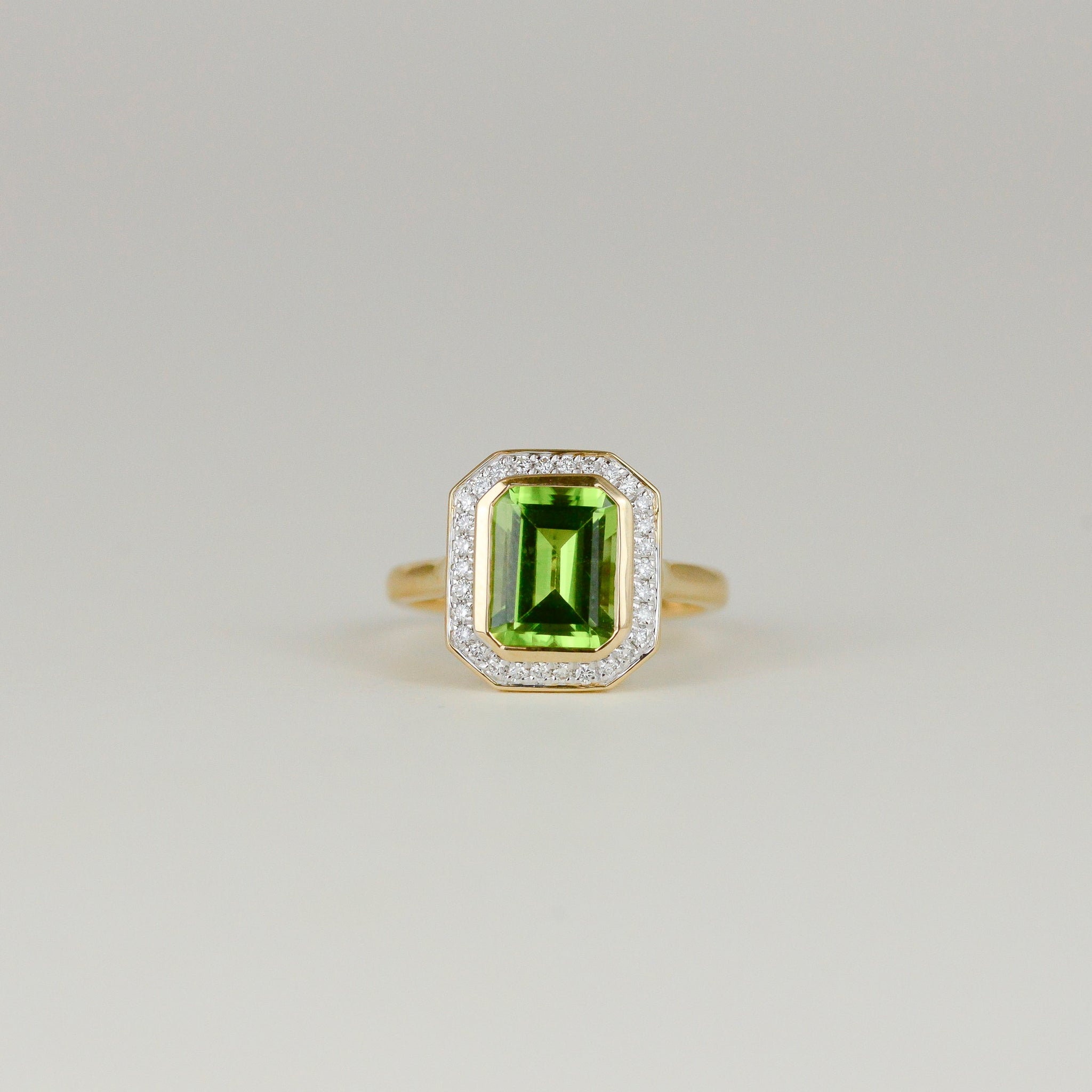 9ct Yellow Gold 2.49ct Emerald Cut Peridot Art Deco Ring