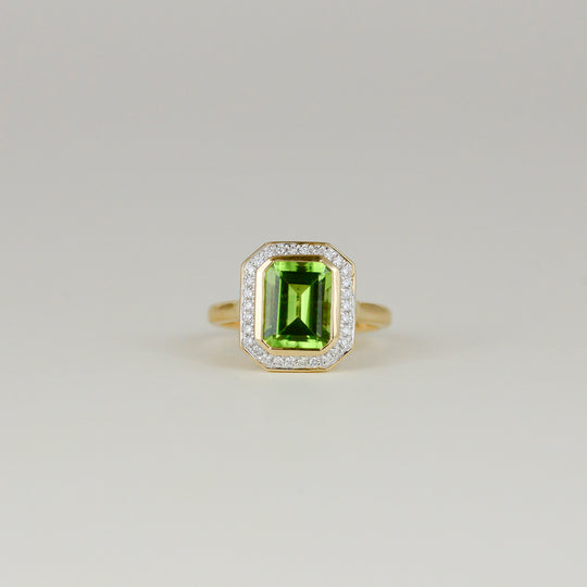 9ct Yellow Gold 2.49ct Emerald Cut Peridot Art Deco Ring