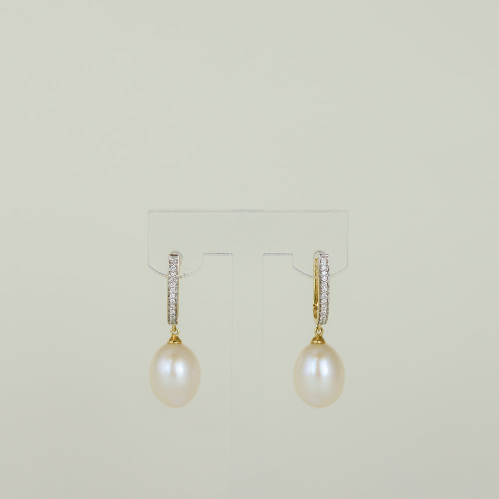 18ct Yellow Gold 11mm Fresh Water Pearl and Diamond Drop Earrings