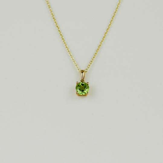 9ct Yellow Gold 0.62ct Round Peridot Pendant