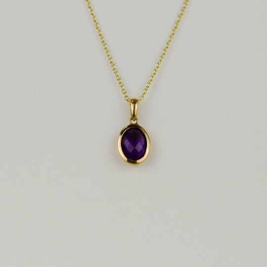 9ct Yellow Gold 1.15ct Oval Cabachon Amethyst Pendant