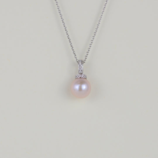 18ct White Gold 8.3mm Freshwater Pearl and Diamond Pendant