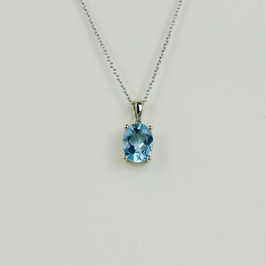 9ct White Gold 2.80ct Oval Blue Topaz Pendant