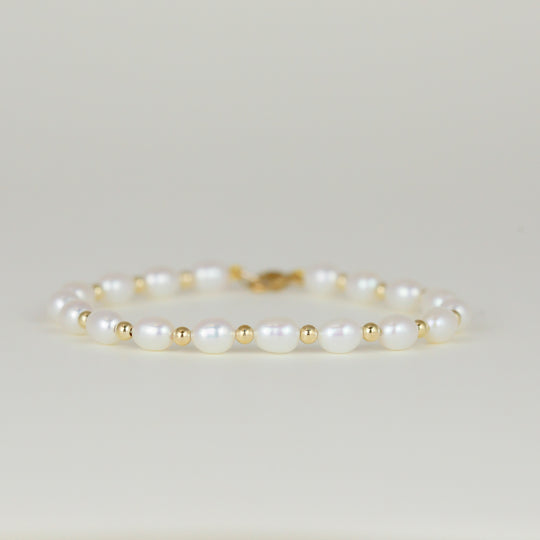 9ct Yellow Gold Freshwater Pearl and Gold Bead Bracelet