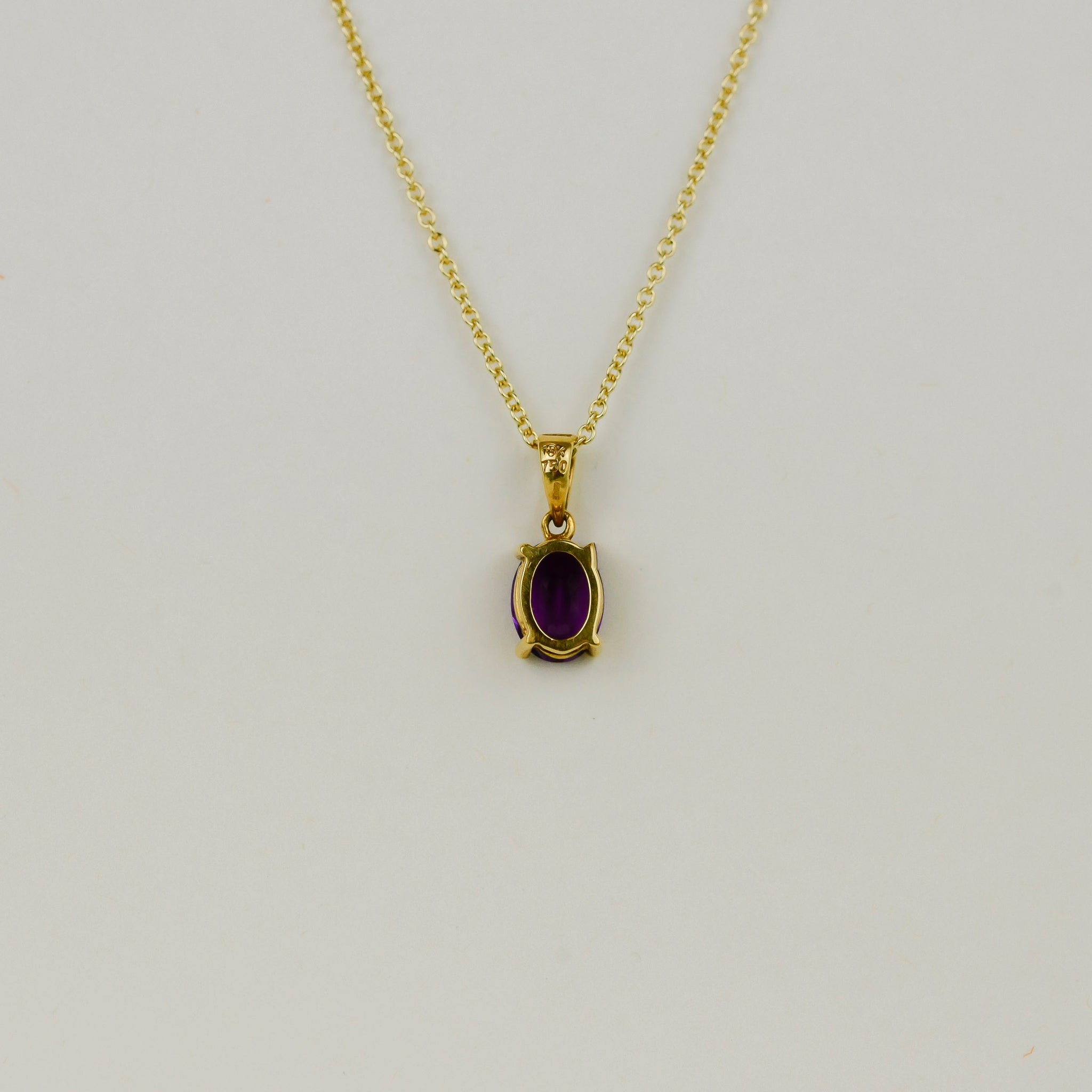 18ct Yellow Gold 1.14ct Oval Amethyst Pendant