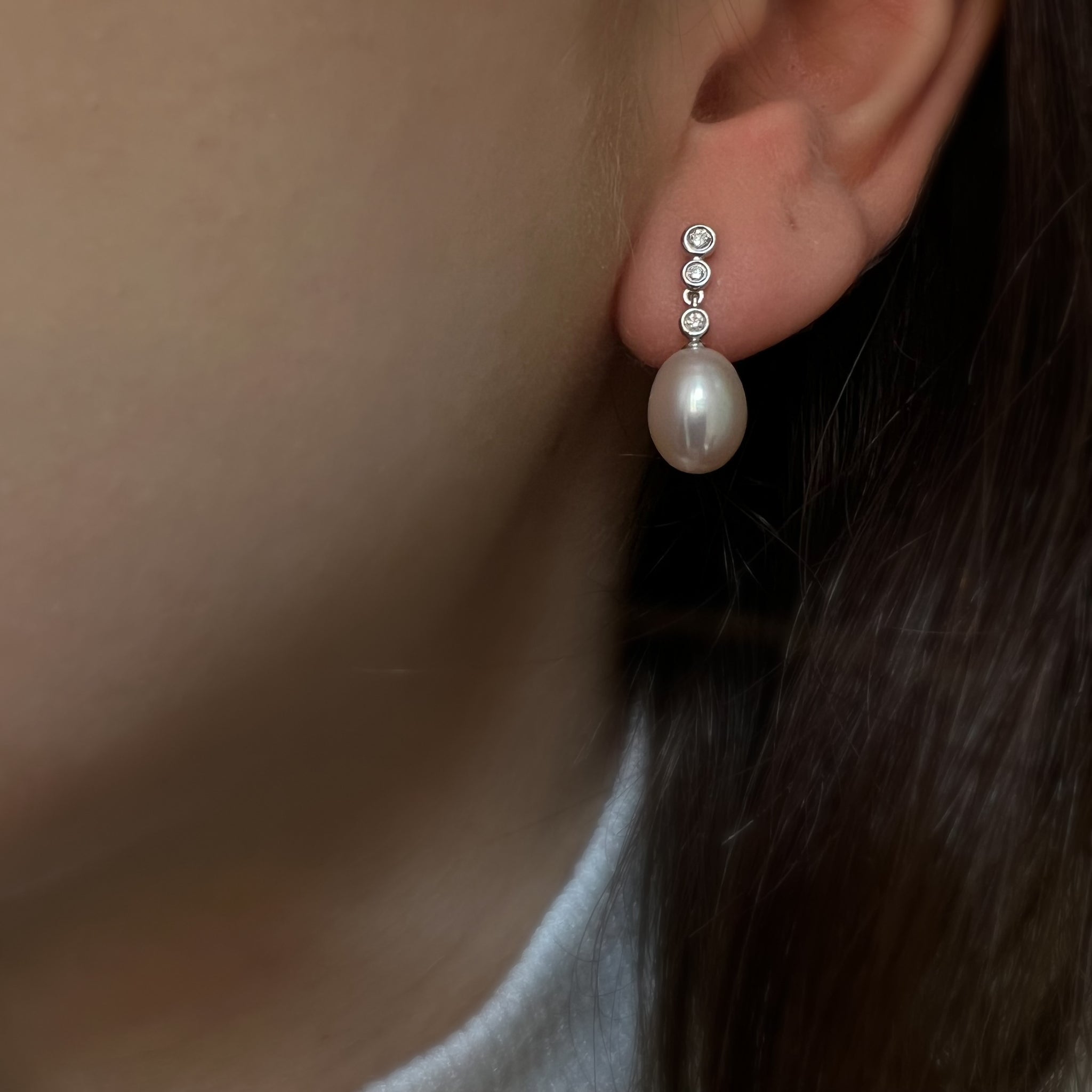 Sterling Silver Freshwater Pearl & Diamond Stud Earrings